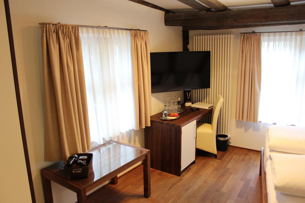 אולם Hotel Schmales Haus חדר תמונה