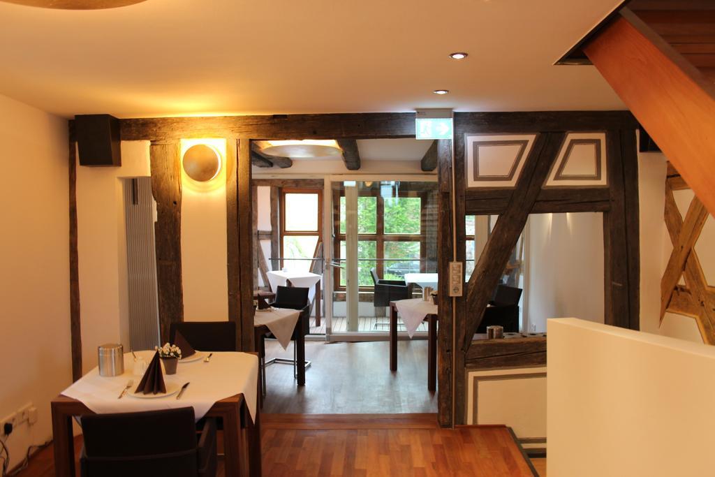 אולם Hotel Schmales Haus מראה חיצוני תמונה